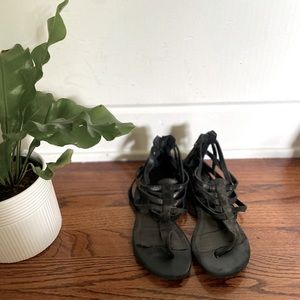 Joie T-strap sandals 37